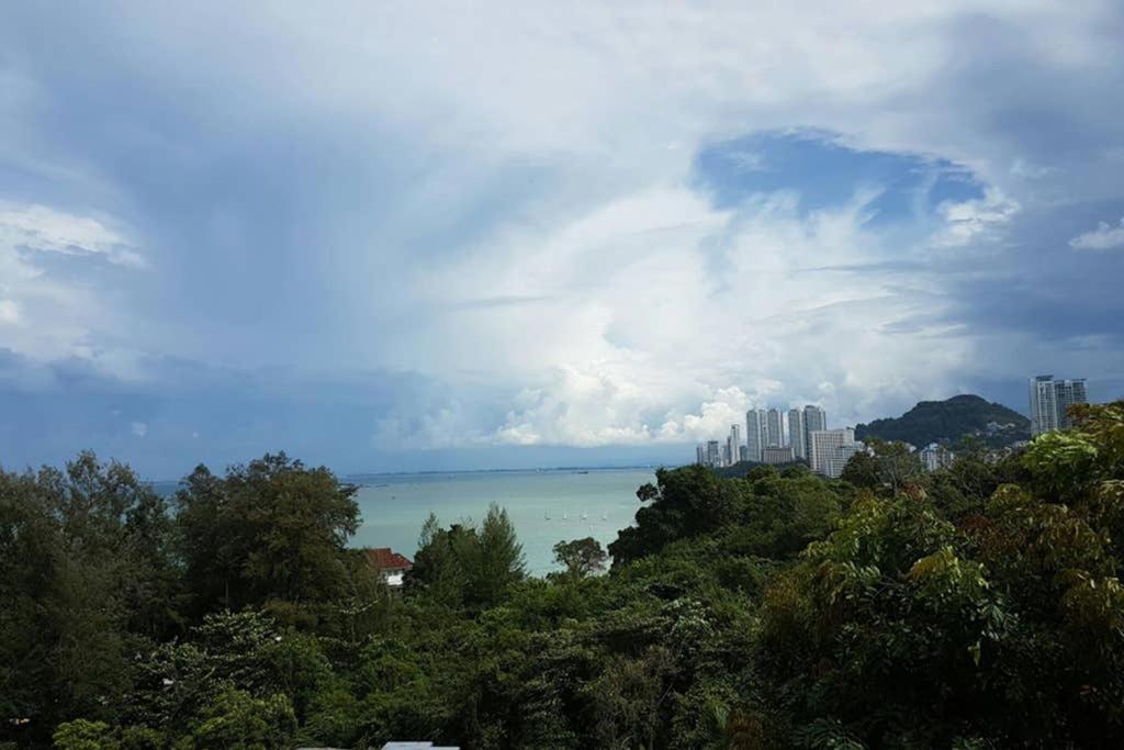 New Seaview Cozy Modern Beach House Tanjung Bungah  Dış mekan fotoğraf